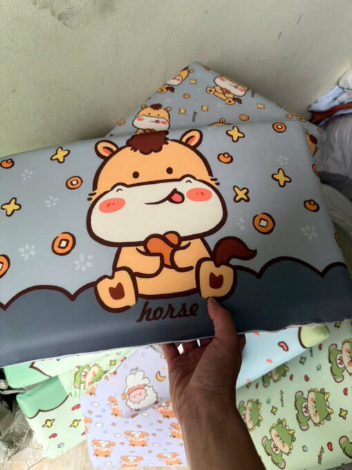 Gối cao su 12 con giáp